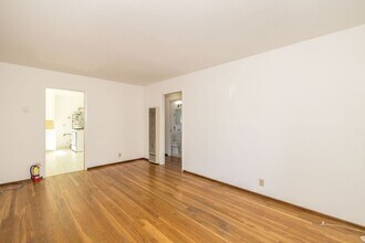 1055-1055 High St in Palo Alto, CA - Building Photo - Building Photo