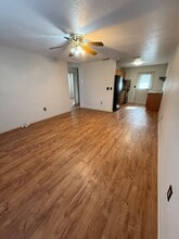 1517 S Taylor Rd in Seffner, FL - Building Photo - Building Photo