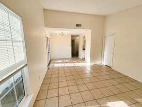 111 Meteor Dr, Unit A in Austin, TX - Building Photo - Building Photo