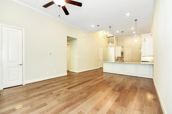 137 Skybranch Dr in Conroe, TX - Building Photo - Building Photo