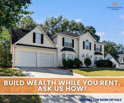 8225 McKenzie Pl in Lithonia, GA - Building Photo