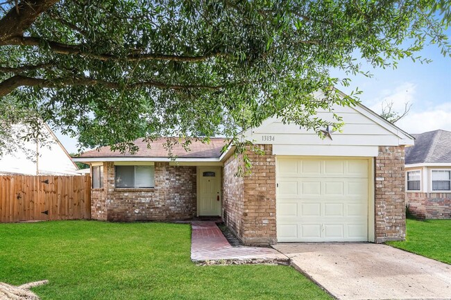 property at 13134 Vista Oro Dr