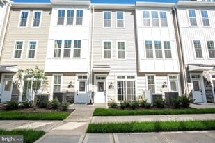 8104 Donatello Dr, Unit 1201 in Princeton, NJ - Building Photo