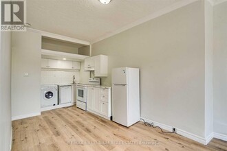 363-363 Barton St E in Hamilton, ON - Building Photo - Building Photo
