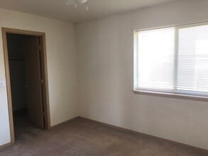 5475 Glenridge Way in Klamath Falls, OR - Building Photo - Building Photo