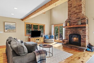 2517 W Hubbell Hill Rd in Margaretville, NY - Building Photo - Building Photo