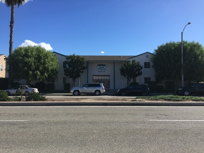 Palm Terrace in Carson, CA - Building Photo - Building Photo