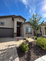 3039 Honey Arbor Wy in Sparks, NV - Building Photo