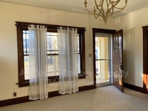 623 E Lewis St in Laramie, WY - Building Photo - Building Photo