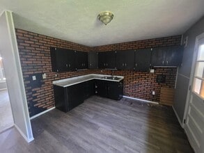 733 St Norbert Dr in Sauget, IL - Building Photo - Building Photo
