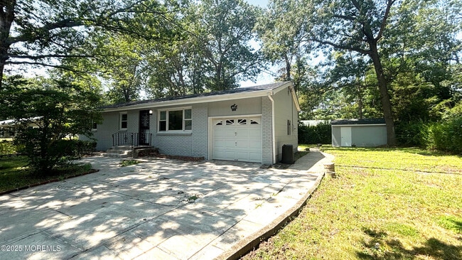 3121 Richmond Ave in Manchester Township, NJ - Building Photo - Building Photo