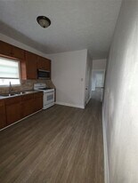 7902 Hudson St in Houston, TX - Building Photo