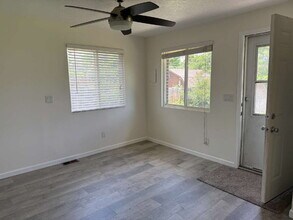 889 W 102nd Pl in Northglenn, CO - Building Photo - Building Photo