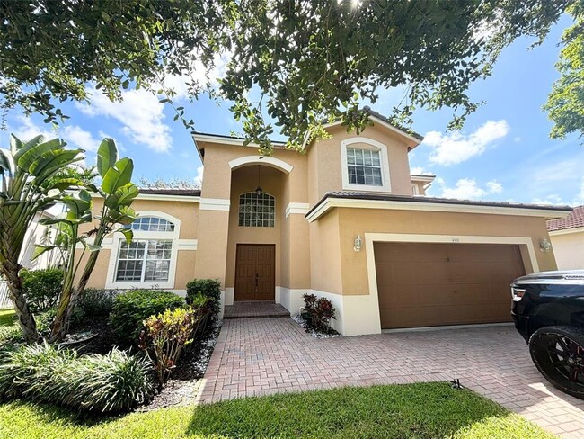 4935 NW 57th Ln in Coral Springs, FL - Foto de edificio - Building Photo