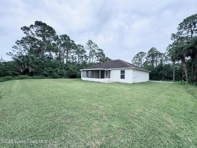 1175 Nordic St NW in Palm Bay, FL - Building Photo - Building Photo