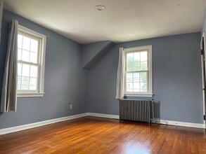 450 Fern Ave, Unit 2 in Lyndhurst, NJ - Building Photo - Building Photo