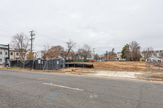 Columbus Street in Alexandria, VA - Building Photo - Building Photo