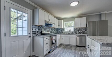 910 E 6th Ave in Gastonia, NC - Building Photo - Building Photo