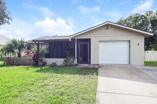1022 Dusseldorf Ave NW in Palm Bay, FL - Building Photo