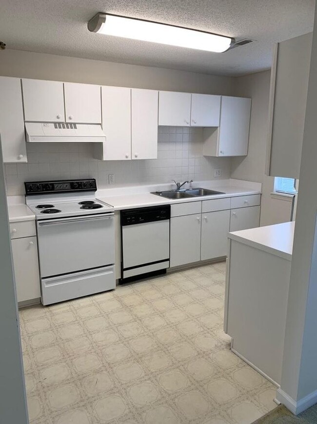 property at 460 Myrtle Greens Dr