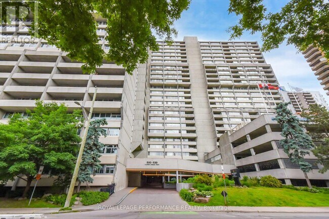 property at 530-530 Laurier Ave W