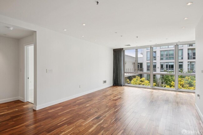 255 Berry St in San Francisco, CA - Building Photo - Building Photo