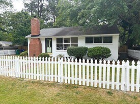 408 Palm Dr S in Aiken, SC - Building Photo