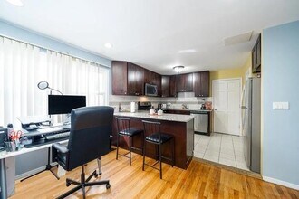 9 Giles Ave in Jersey City, NJ - Building Photo - Building Photo