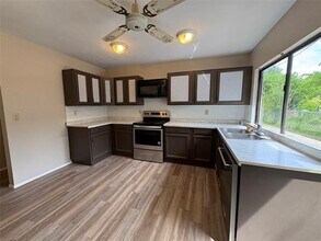 7103 Hardwood Trail in Dallas, TX - Building Photo - Building Photo