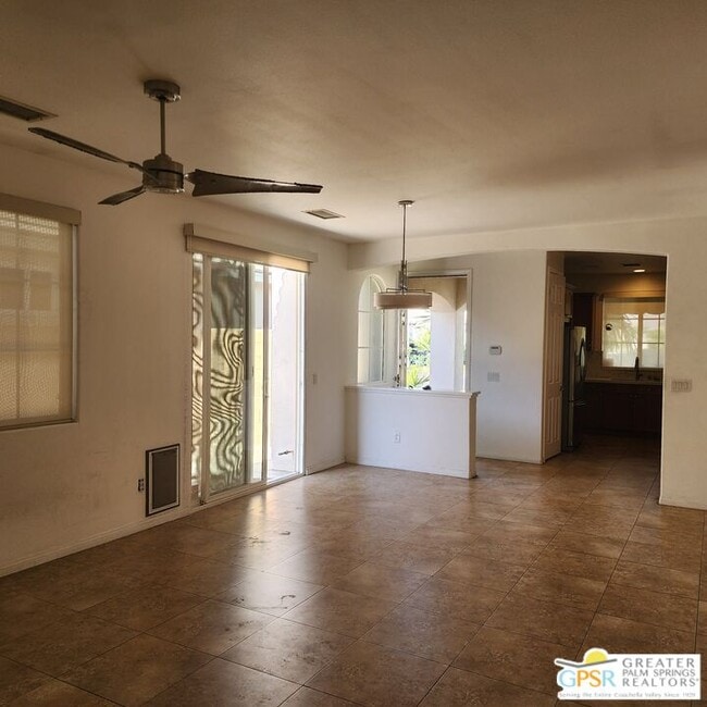 31090 Calle Agate in Cathedral City, CA - Foto de edificio - Building Photo