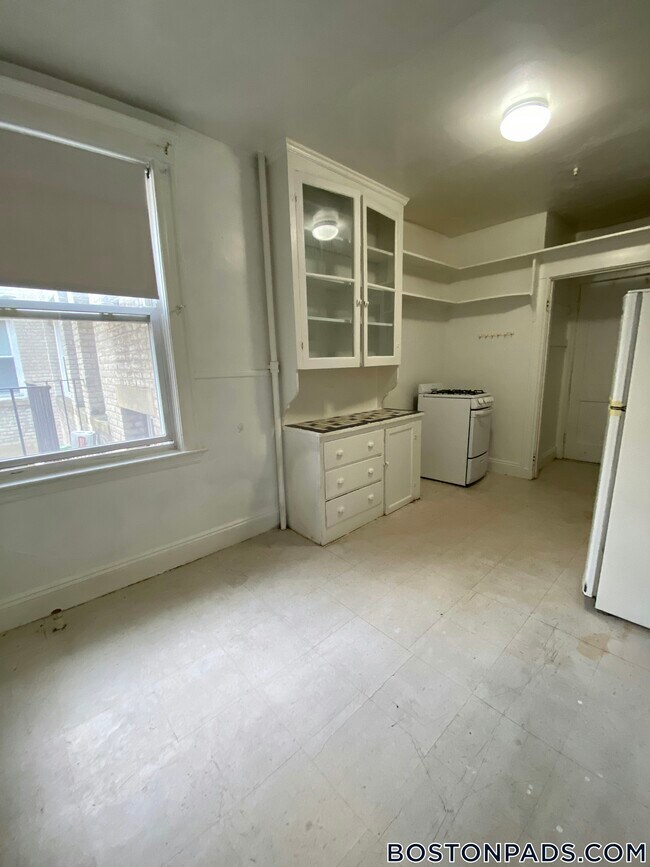 1638 Commonwealth Ave