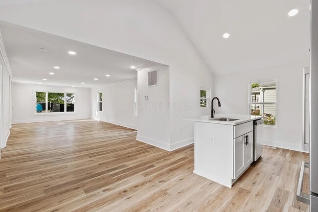 property at 1125 E Paint St