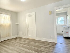 1650 Goyeau St in Windsor, ON - Building Photo - Building Photo