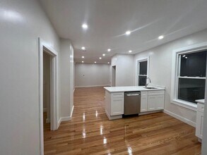 69 School St in Everett, MA - Building Photo - Building Photo
