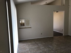 5533 W Cholla St in Glendale, AZ - Building Photo - Building Photo