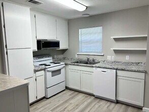 340 Calhoun Ave in Destin, FL - Building Photo - Building Photo