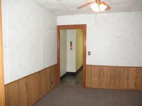 24 Main St S, Unit #1 in Hutchinson, MN - Building Photo - Building Photo