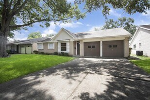 6019 Spellman Rd in Houston, TX - Building Photo