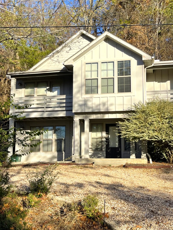 166 N Oklahoma Way in Fayetteville, AR - Foto de edificio - Building Photo