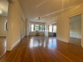 223 Saint Paul St, Unit 2 in Brookline, MA - Building Photo