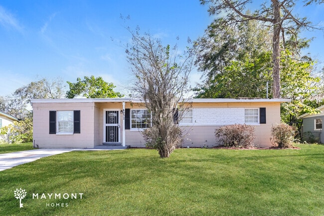 property at 4932 Tallyho Ave