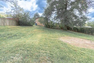 718 Ranch Hill Dr in Clarksville, TN - Building Photo - Building Photo