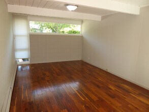 611 Wakerobin Ln in San Rafael, CA - Building Photo - Building Photo