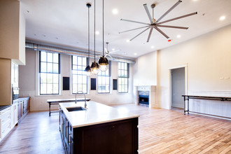 Mulligan School Apartments in Chicago, IL - Building Photo - Interior Photo