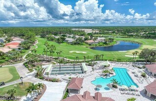8217 Parkstone Pl in Naples, FL - Building Photo