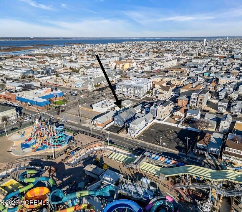 62 Sherman Ave in Seaside Heights, NJ - Building Photo
