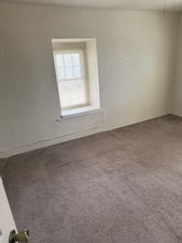 940 E Locust Ave in Philadelphia, PA - Building Photo - Building Photo