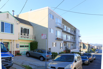 1601-1611 Noriega St in San Francisco, CA - Building Photo - Building Photo