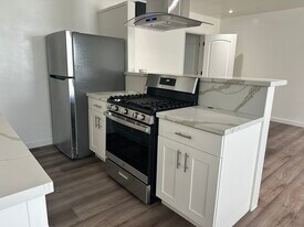 423 S Sherbourne in Los Angeles, CA - Building Photo