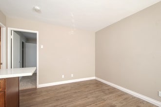 Tierra Del Rey in La Mesa, CA - Building Photo - Building Photo